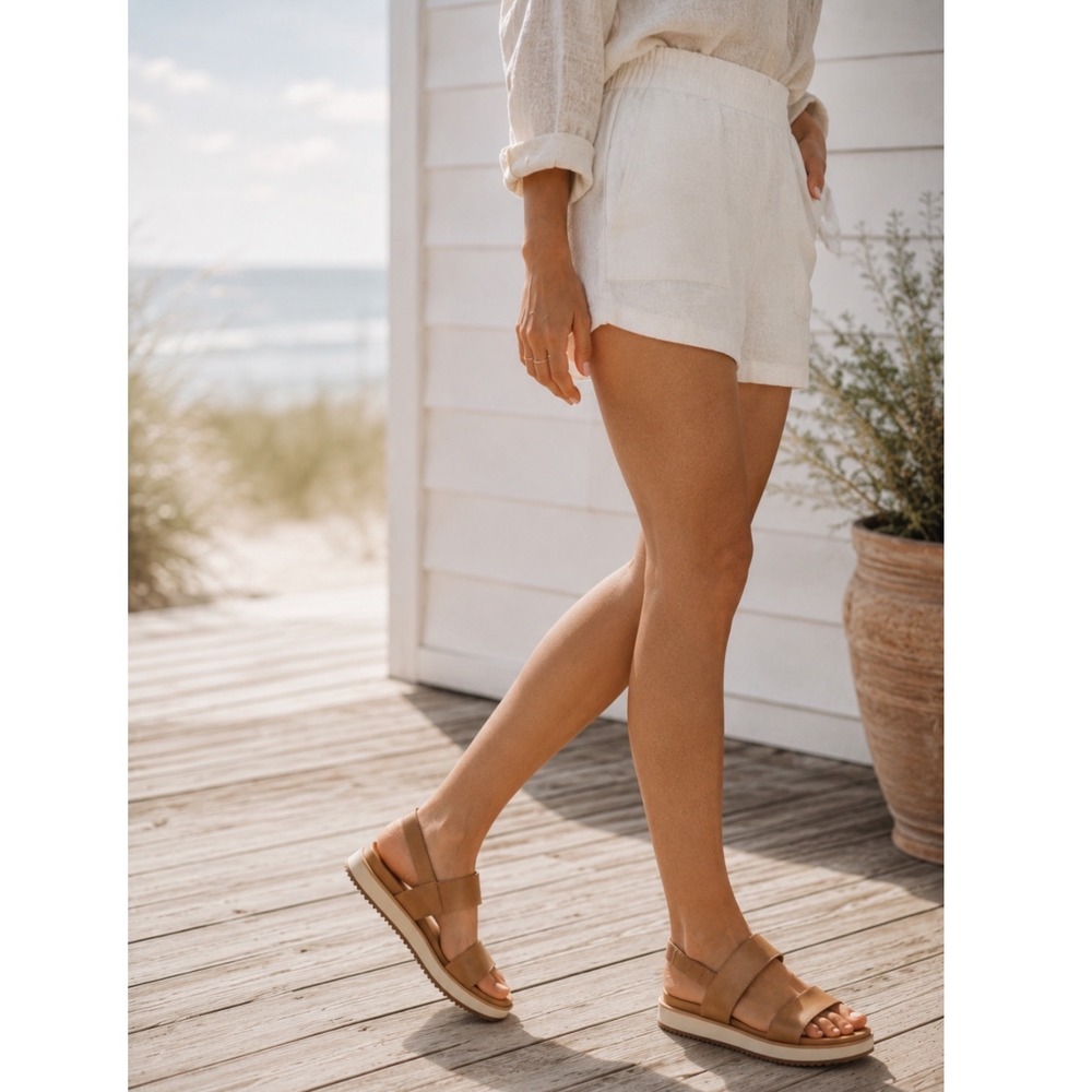 NEW NISOLO‎ GO-TO FLATFORM SPORT SANDAL 2.0 Leather ALMOND WOMEN 8.5 Adjustable